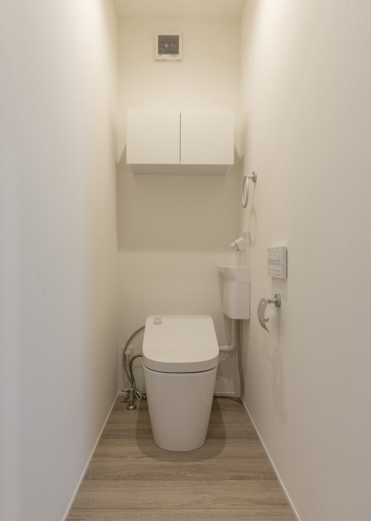 １Ｆトイレ。自動おそうじトイレのパナソニック・アラウーノが標準装備。